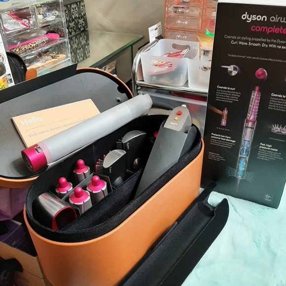 💥💫BRAND NEW DYSON AIRWRAP COMPLETE SET - Picture 9 of 16